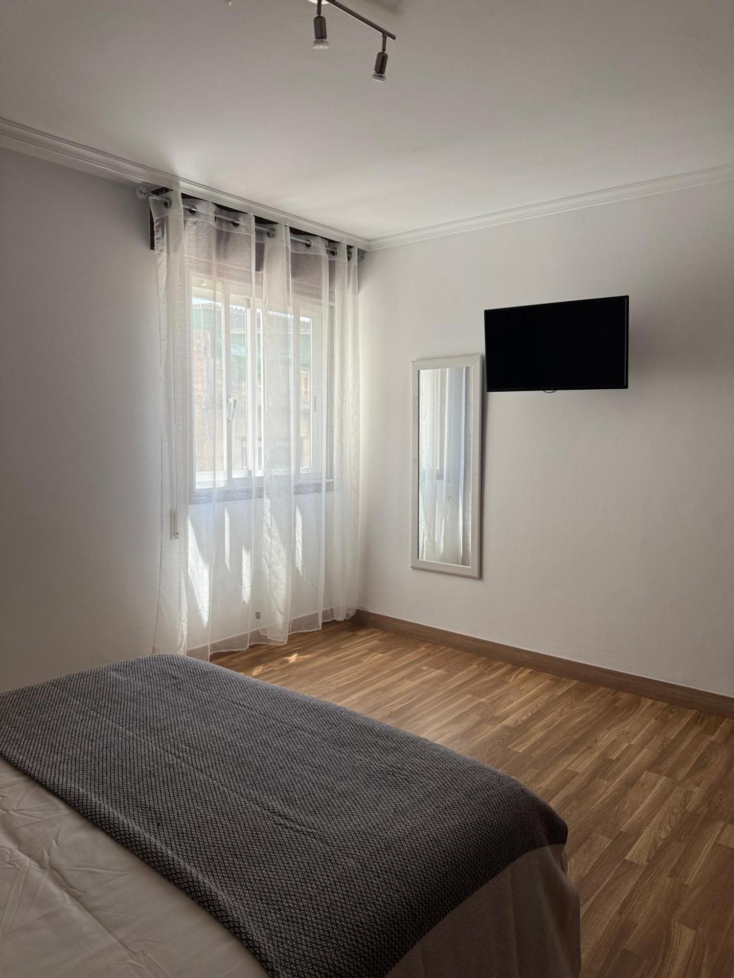 Апартаменты Piso Centrico Моания Экстерьер фото